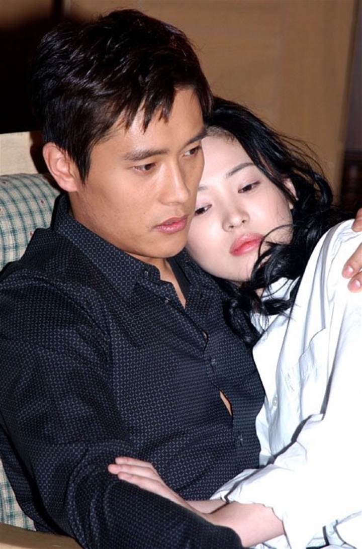 Đường tình lận đận đến kỳ lạ của Song Hye Kyo: Mối tình nào cũng ngắn ngủi - Ảnh 3.
