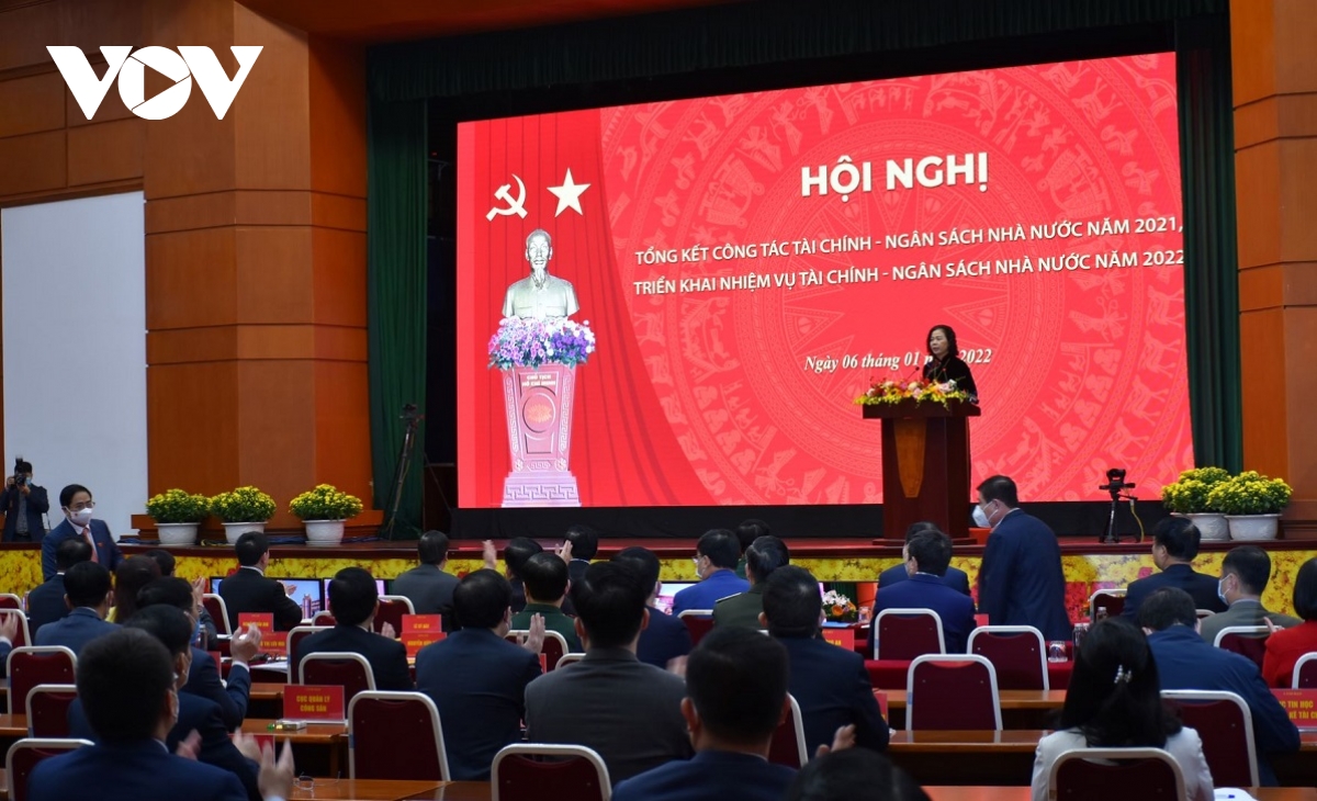 Ngân sách nhà nước năm 2021 vẫn bội thu gần 220.000 tỷ đồng - Ảnh 2.