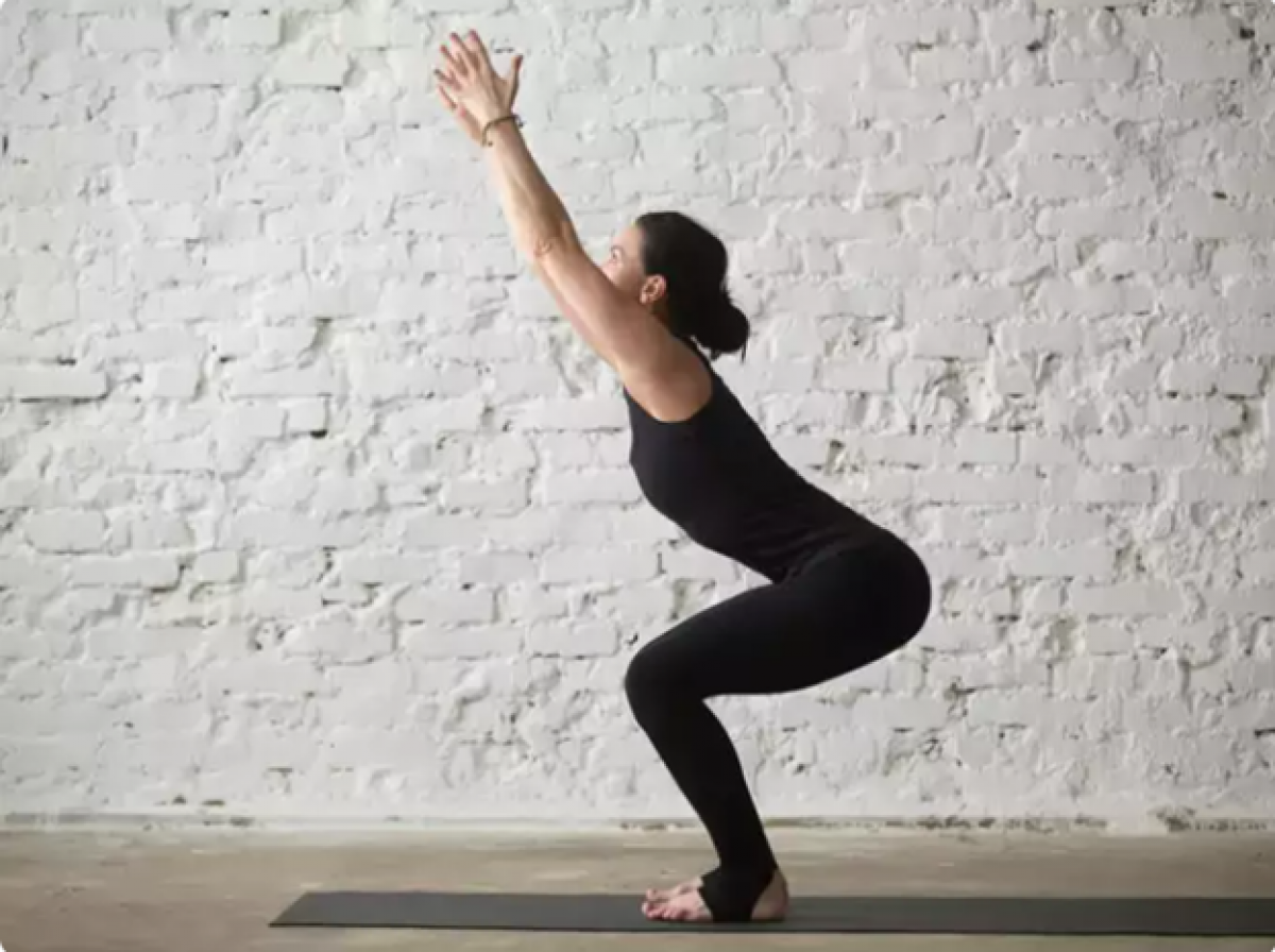 6 tư thế yoga góp phần tăng cường sự trao đổi chất cho cơ thể - Ảnh 2.