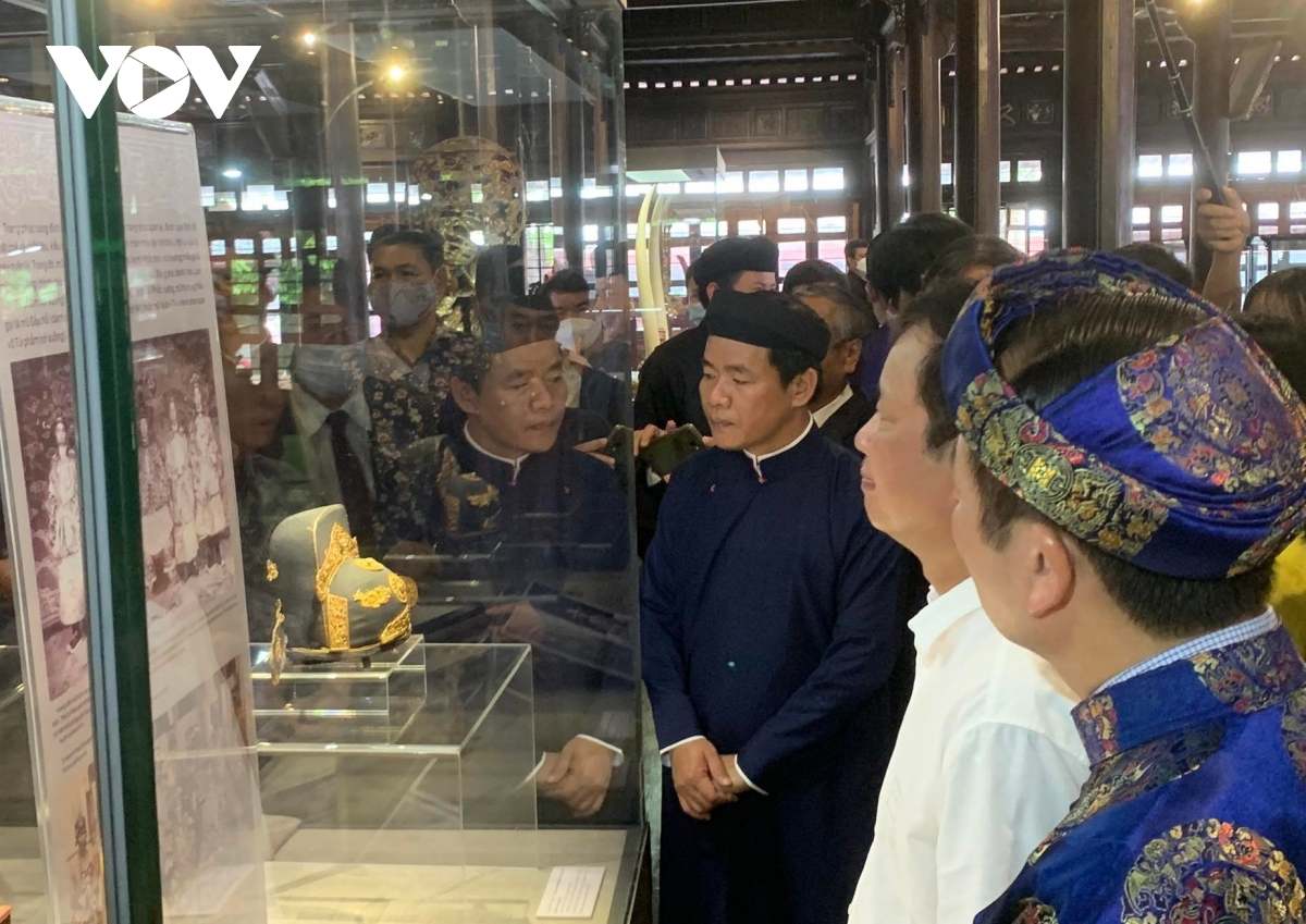 Thừa thiên Huế: Tiếp nhận, trưng bày hai cổ vật triều Nguyễn phục vụ khách tham quan - Ảnh 1.