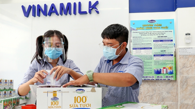 Vinamilk hỗ trợ quà tặng trợ giá mùa dịch lên đến gần 170 tỷ đồng - Ảnh 3.