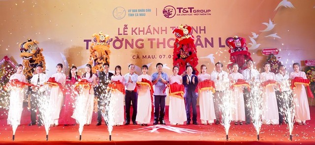 T&T Group hỗ trợ 3,5 tỷ đồng giúp học sinh nghèo tại Hà Tĩnh vào đại học - Ảnh 3.