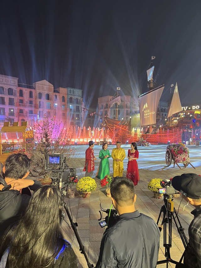 Chương trình Văn hóa và Phong thủy năm Giáp Thìn 2024 được ghi hình tại Quần thể Mega Grand World, nơi hội tụ văn hóa Đông - Tây