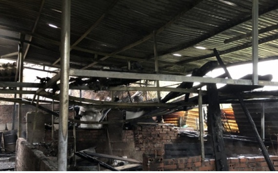 Hỏa hoạn thiêu rụi 2 ngôi nhà dân tại TP Cao Bằng