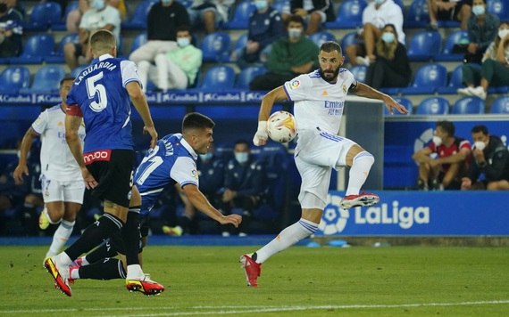 Benzema rực sáng, Real Madrid “đè bẹp” Deportivo Alaves