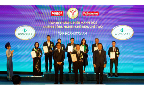 Tập đoàn Stavian đón nhận giải thưởng thương hiệu mạnh Việt Nam 2022
