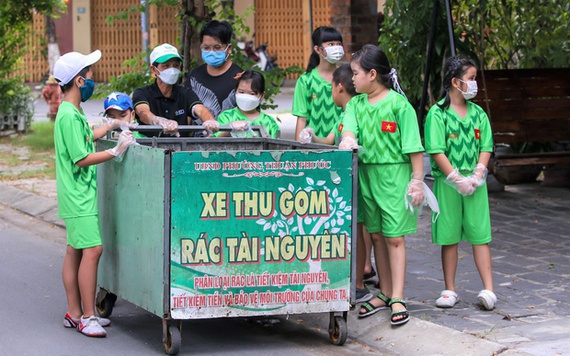 Đà Nẵng: Theo chân “biệt đội nhí” thu gom phân loại rác