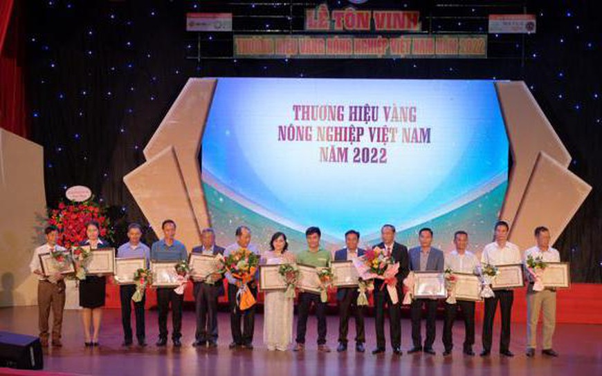 Tôn vinh 126 thương hiệu Vàng nông nghiệp Việt Nam năm 2022